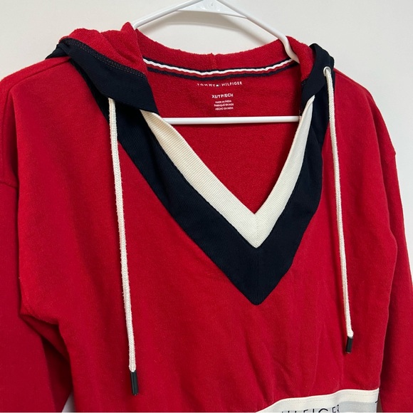 Tommy Hilfiger Cropped Sweatshirt Hoodie Red White Blue athletic 90s Style XS - Picture 4 of 9